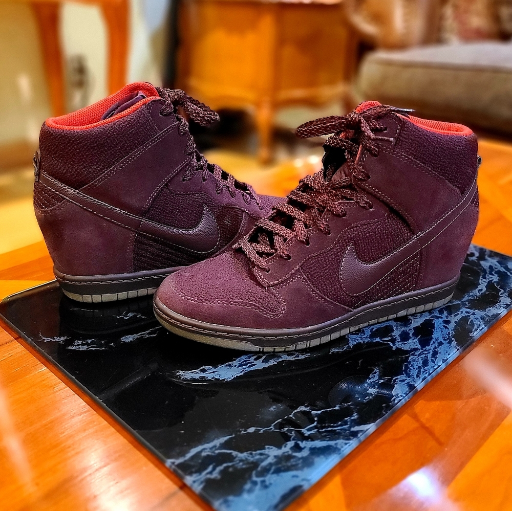 Nike Women's High-Top Sneakers in Burgundy with Red Lining